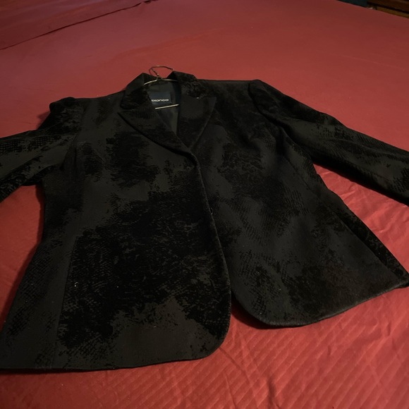 Brocade Jacket - Picture 2 of 2